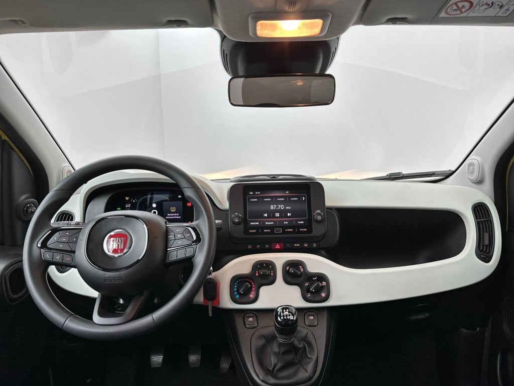 Fiat Panda 1.0 hybrid pandina | parkeersensoren | apple carplay & android a