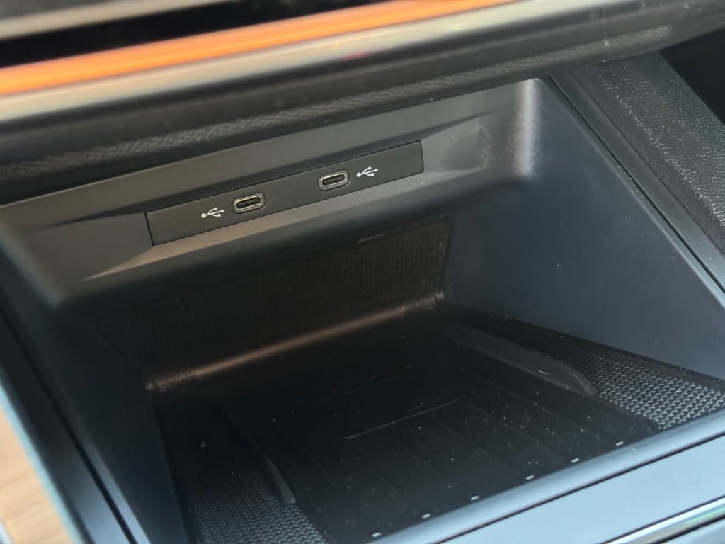 Cupra Formentor 1.5 tsi * camera * sfeerverlichting * acc * 18 inch