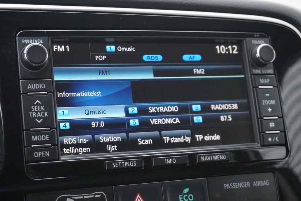 Mitsubishi Outlander 2.0 phev business edition x-line automaat - climate / 