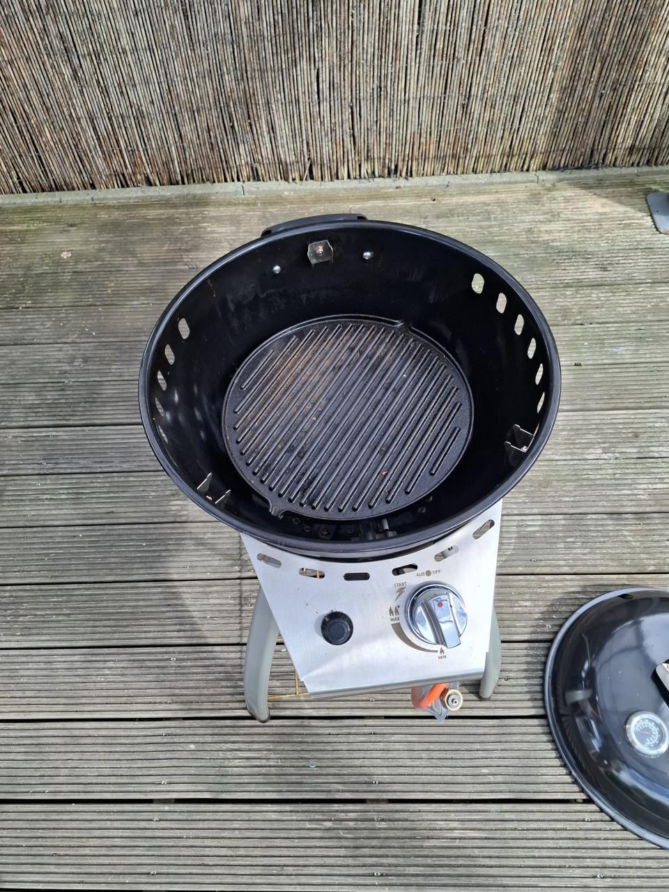 Gas barbecue