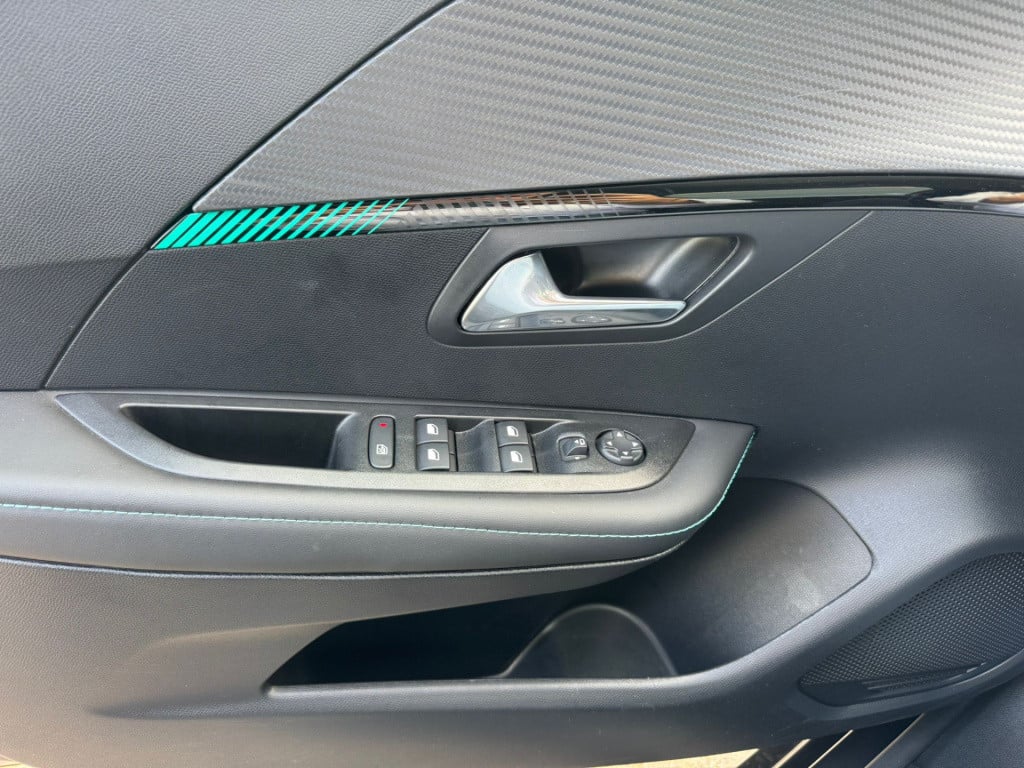 Peugeot 208 1.2 puretech allure