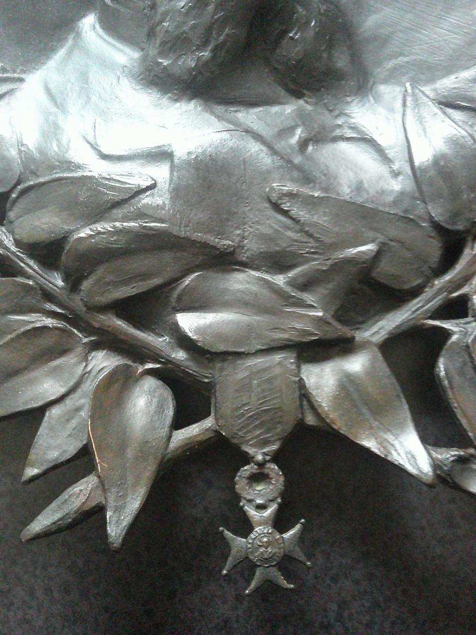 MONUMENTALE BRONZEN HERDENKINGSPLAQUETTE 1906
