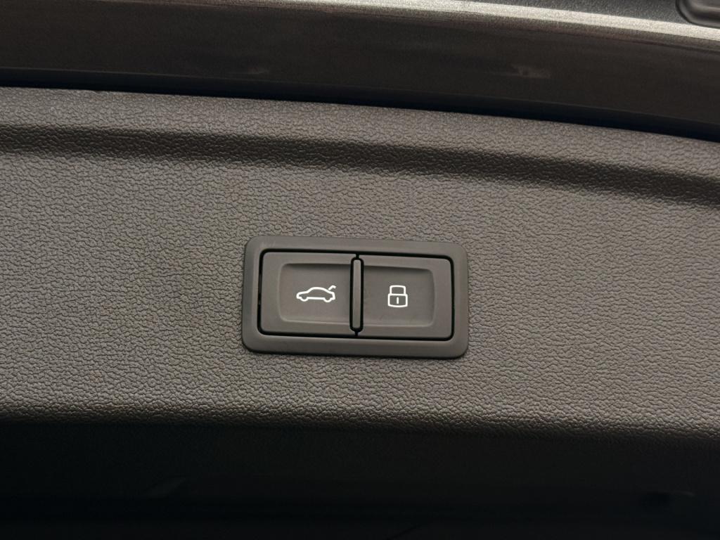 Audi A3 sportback 2.0 tfsi s3 quattro | bang & olufsen | maxton | matrix | 