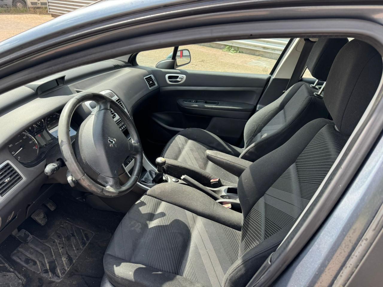 Peugeot 307 bj 2006  1000 euro