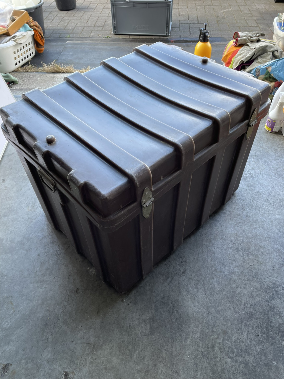 Te koop kunststof opberg kist