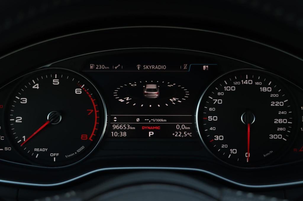 Audi A4 avant 35 tfsi s edition 150pk s tronic