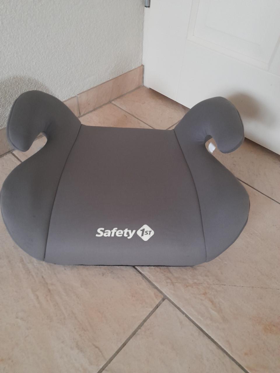 Autostoel verhoger ( in goede staat )