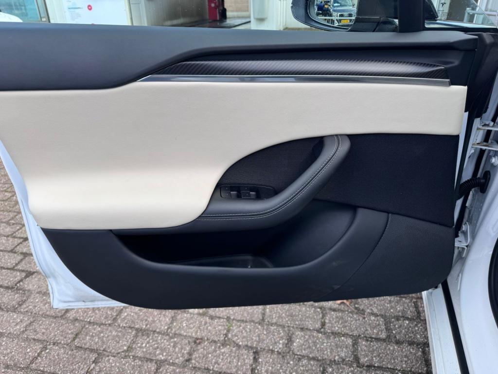 Tesla Model S plaid awd
