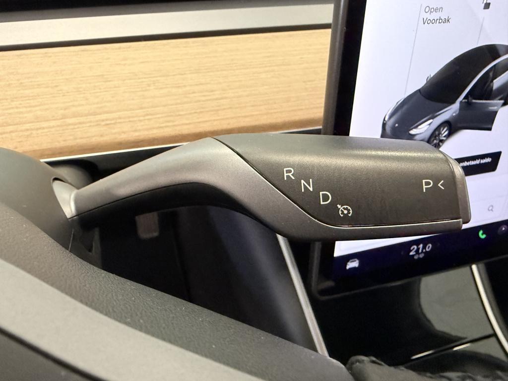 Tesla Model 3 standard rwd plus 60 kwh | autopilot | 19'' lmv | camera