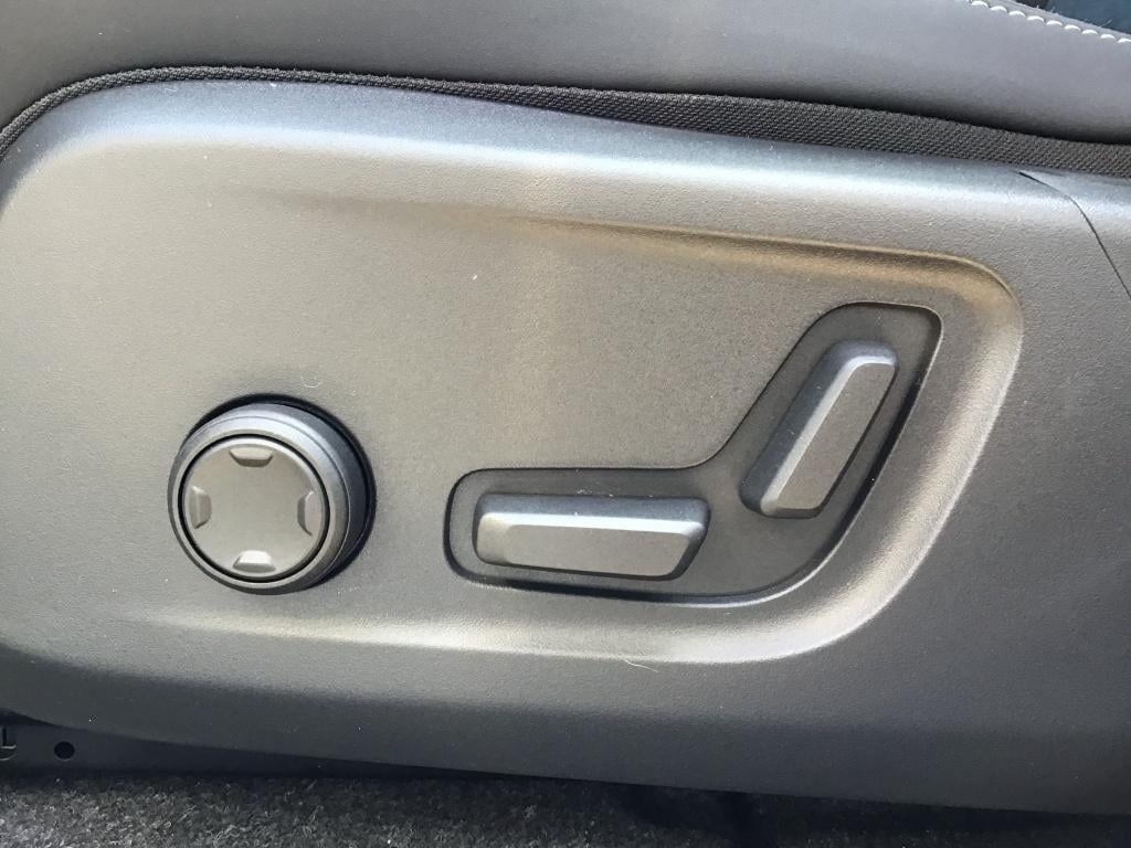 Volvo Ex40 extended range ultra dark europa