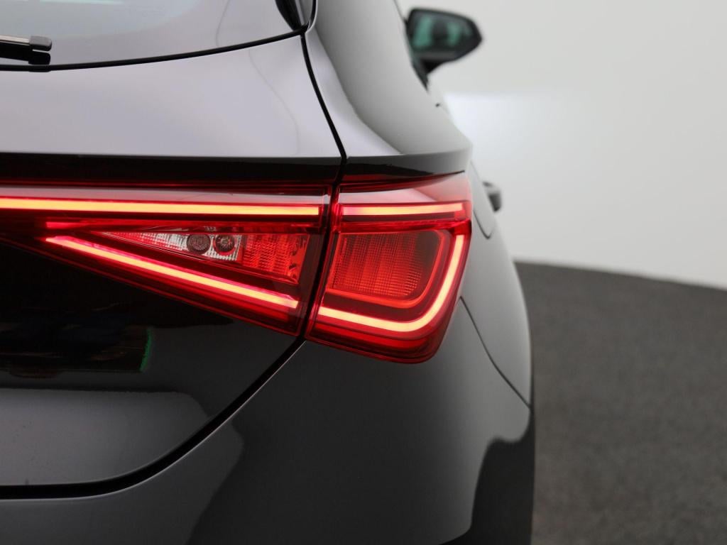 Seat Leon 1.0 etsi fr business intense | automaat | navigatie | stoel/stuur