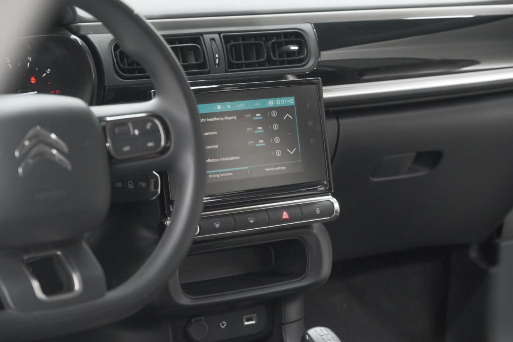 Citroen C3 puretech 82 feel edition | parkeersensoren | navigatie | apple c