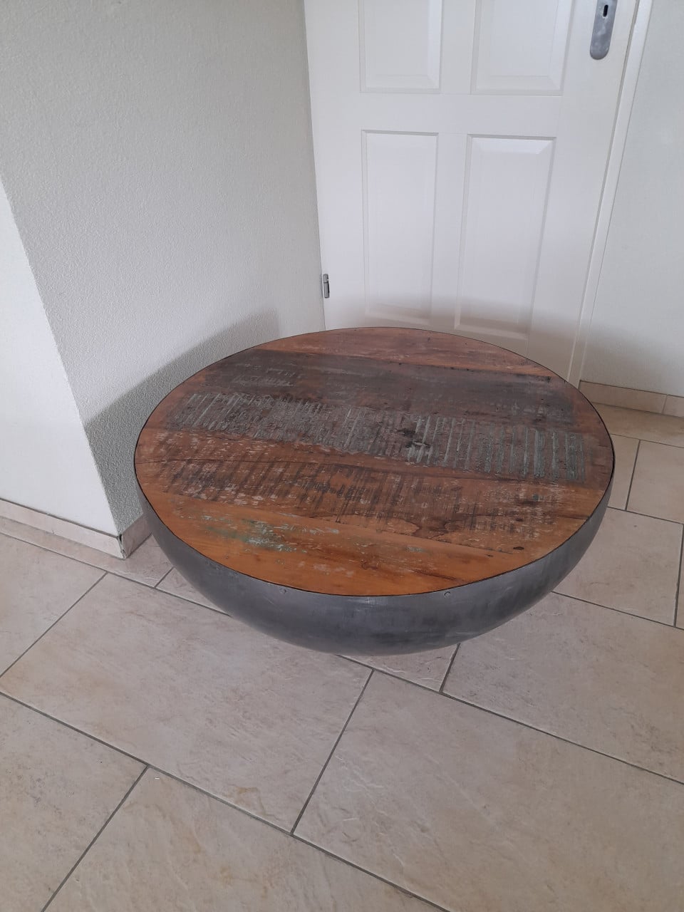 Super gave  design salon tafel 90 x 40H ( in goede nette staat)