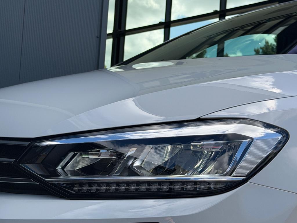 Volkswagen Touran 1.5 tsi 150pk highline | trekhaak | led | carplay | 17 in