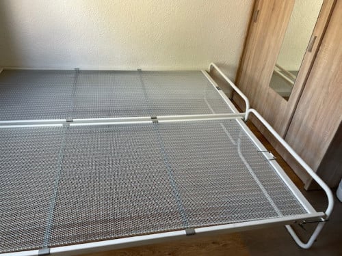 Logeerbed