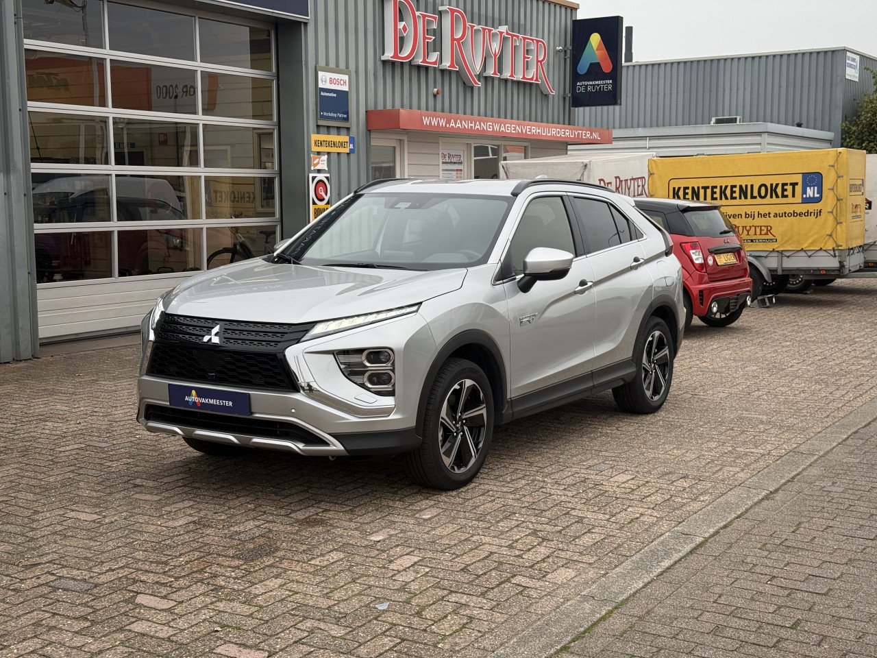 Mitsubishi Eclipse Cross 2.4 PHEV Intense+