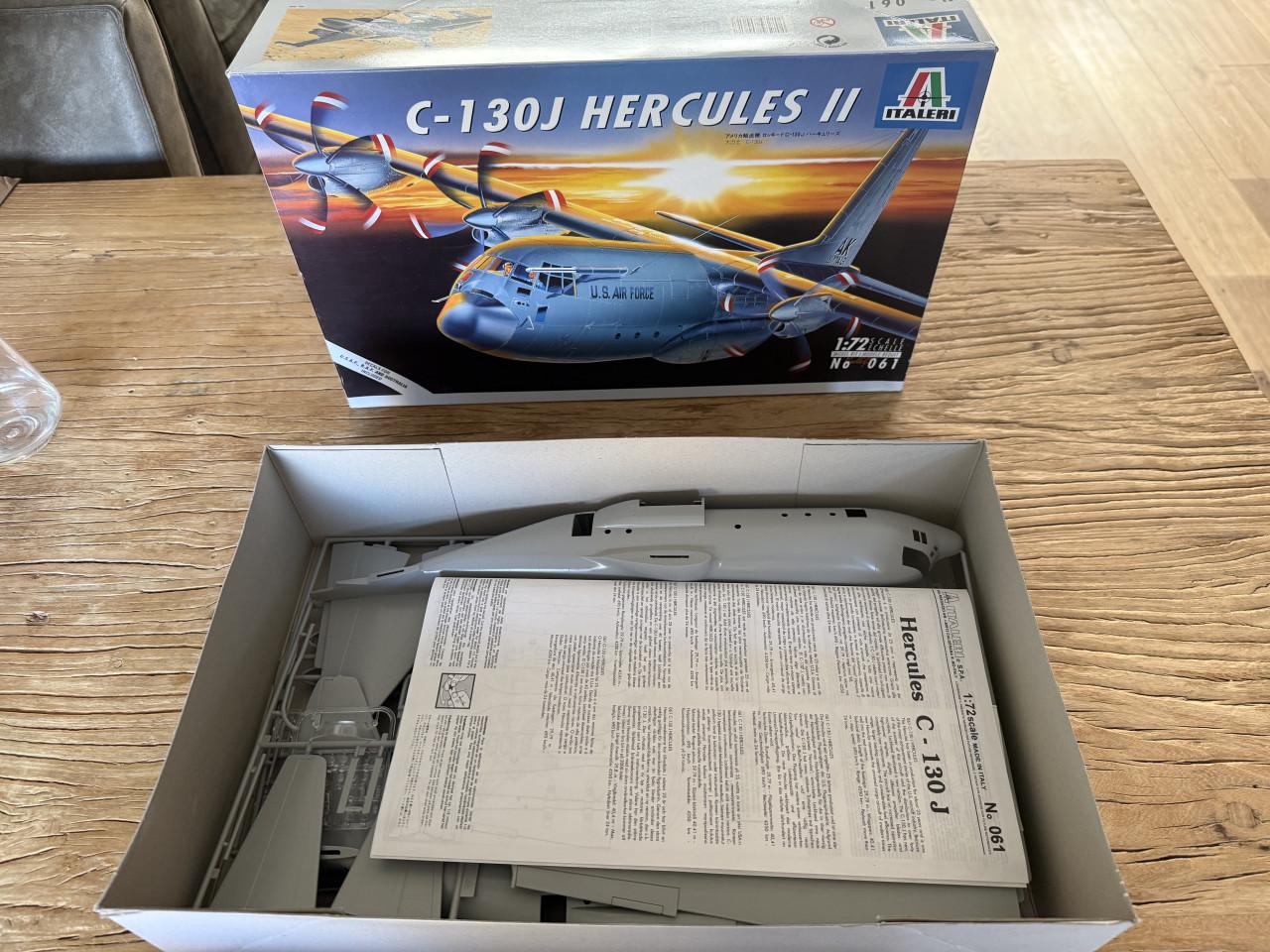 Italeri bouwdoos C-130J Hercules II vliegtuig (NIEUW)