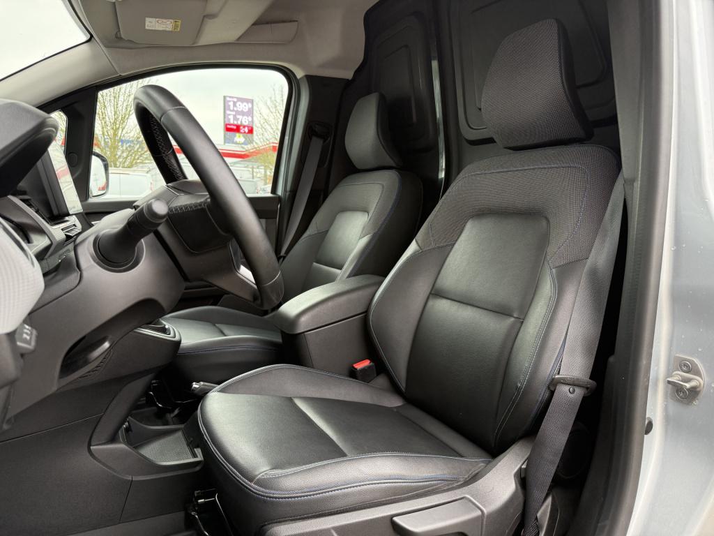 Nissan Townstar 1.3 tce | navi | carplay | 2x schuifd. | pdc | leder | trek