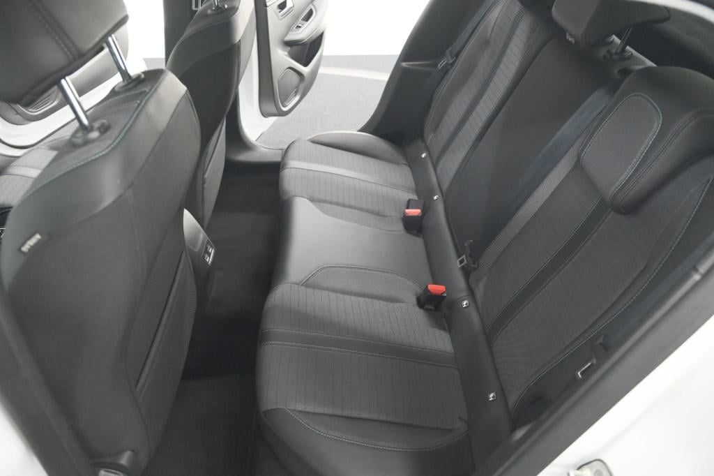 Peugeot 208 puretech 100 pk allure | apple carplay | parkeersensoren | lich