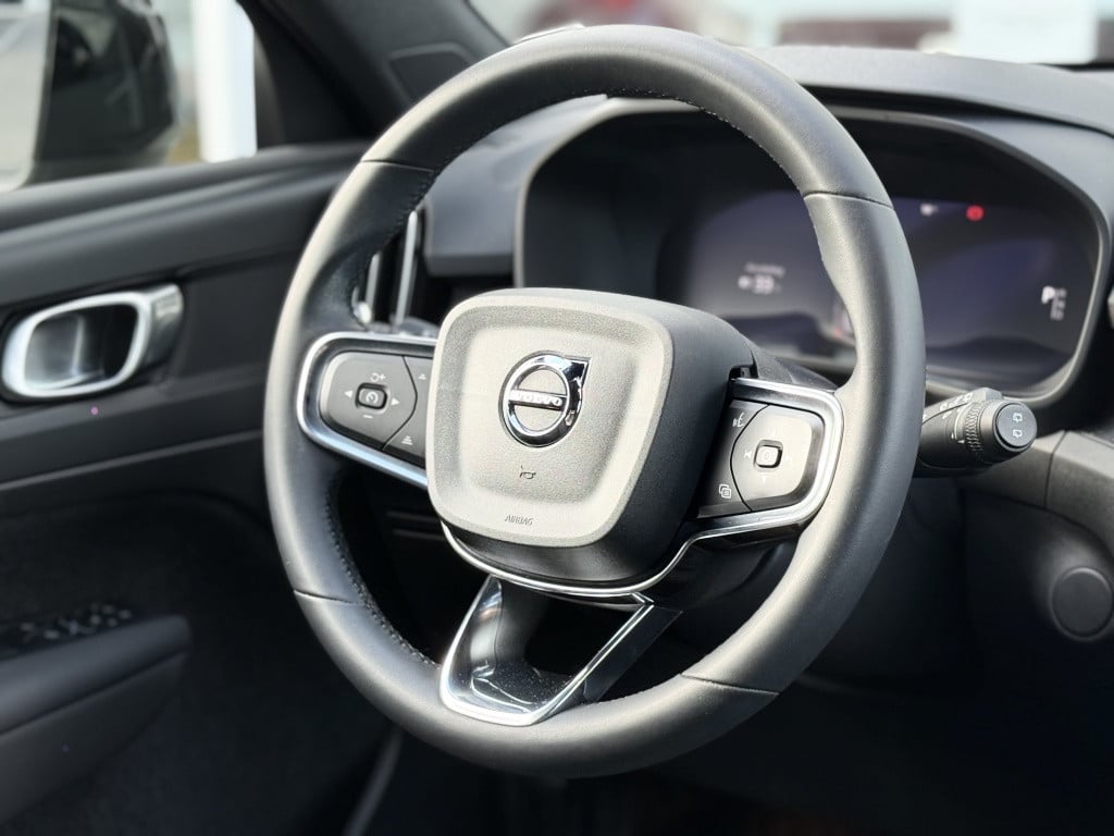 Volvo Ex40 extended plus 82 kwh/252pk| adap.cruise| trekhaak| camera