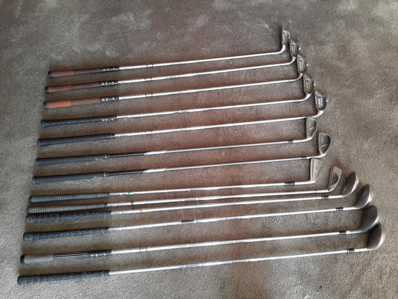 Twee golfsets (apart te koop)