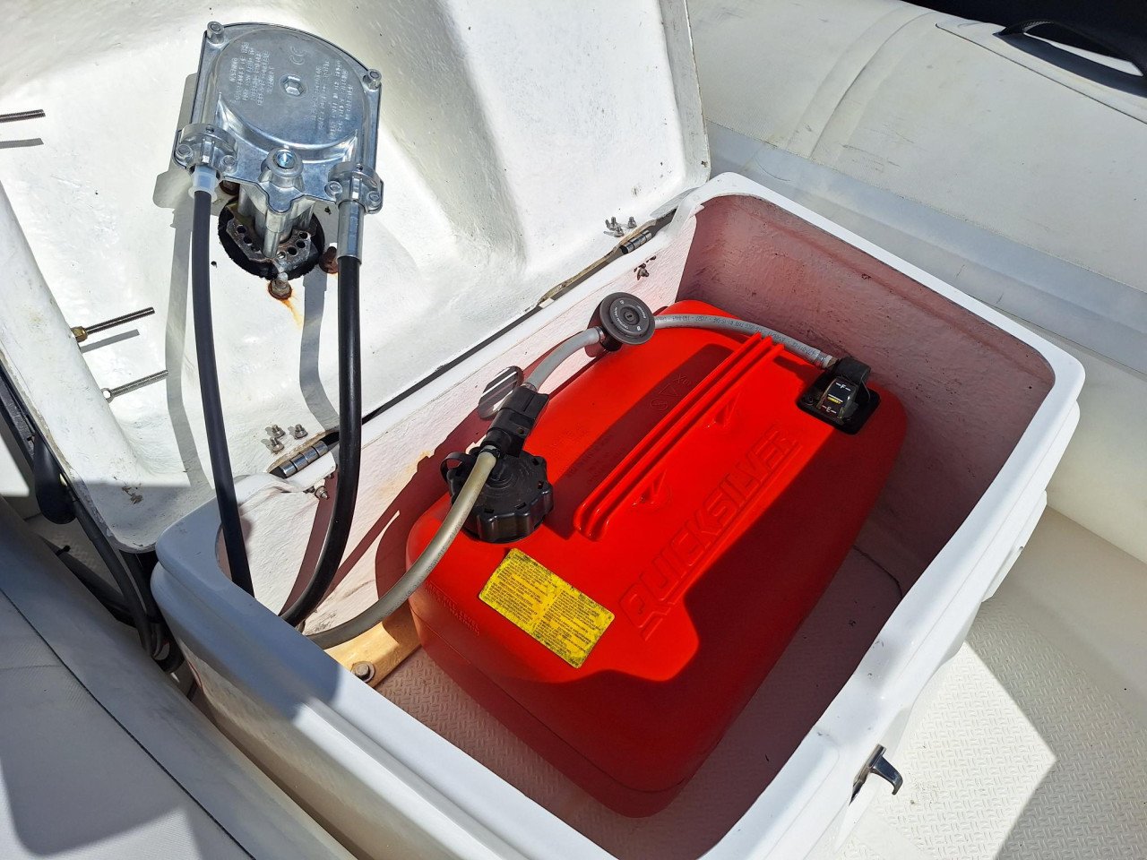 Brig 360 F rib met 20 pk Mercury