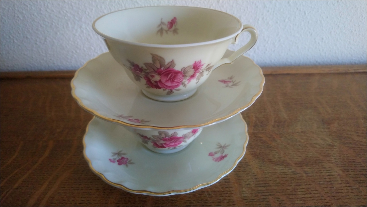 Set van 2 vintage Mosa Maastricht kop en schotels
