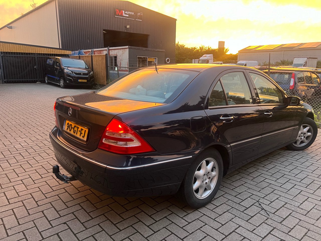 Mercedes-Benz C-Klasse 180 Elegance Automaat