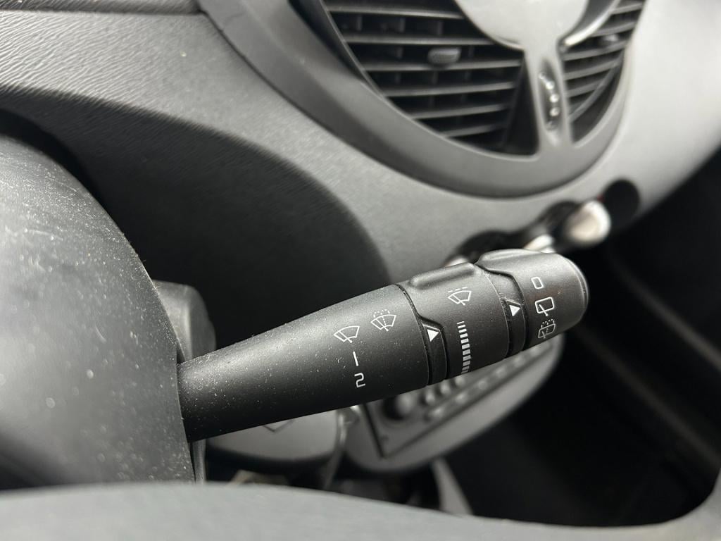 Renault Twingo occasion 1.2-16v authentique | zwart | tweedehands renault t