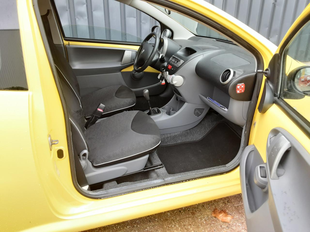 Peugeot 107 1.0-12V XS