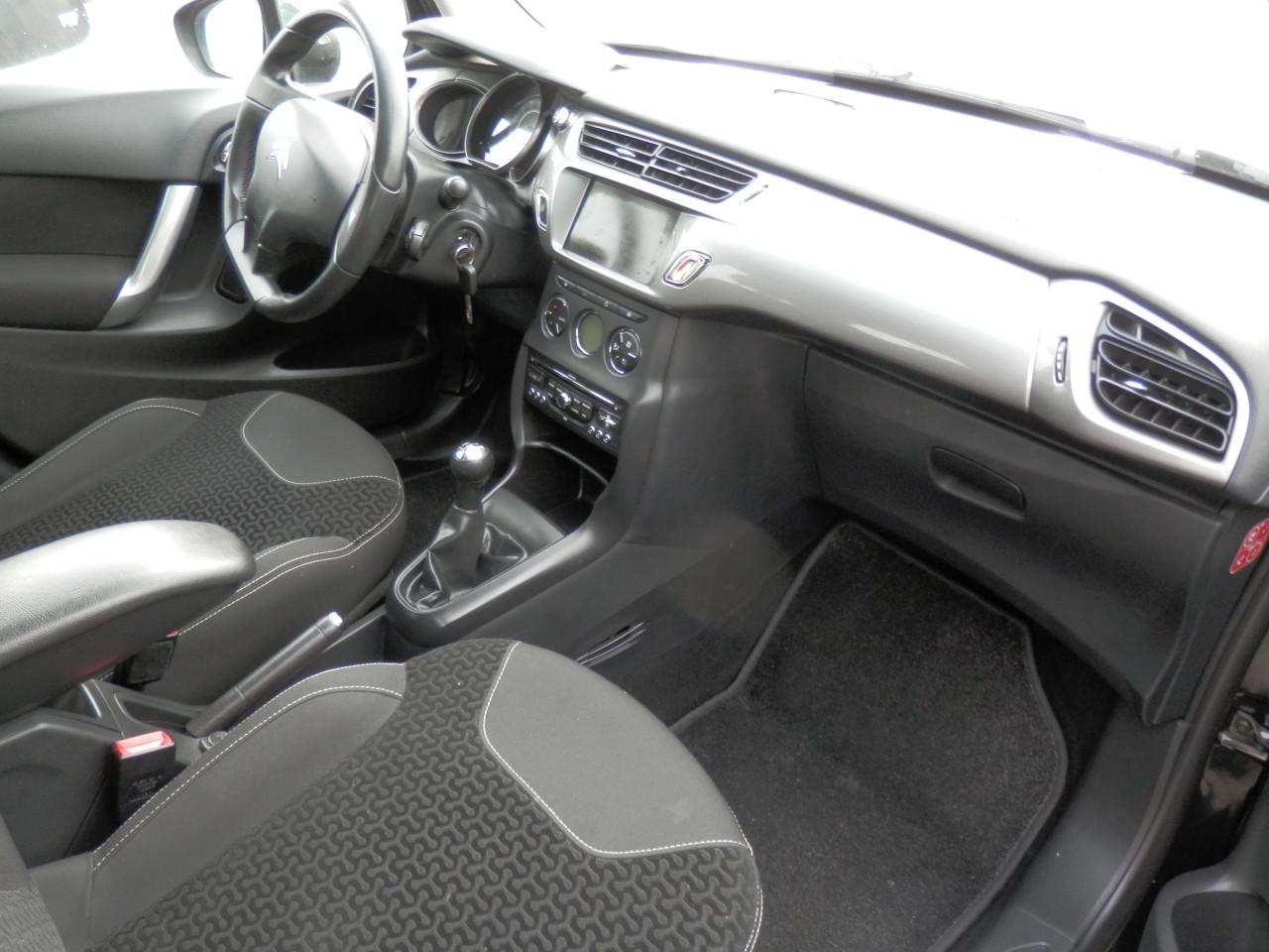 Auto Garant Biedt Aan: Citroen C3 1.4 VTi Ligne Business