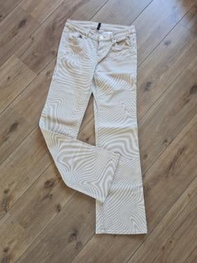 Leuke flared broek van H&M Divided in maat 38/40 (M)