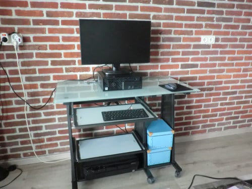 Computer meubel   Glas staal