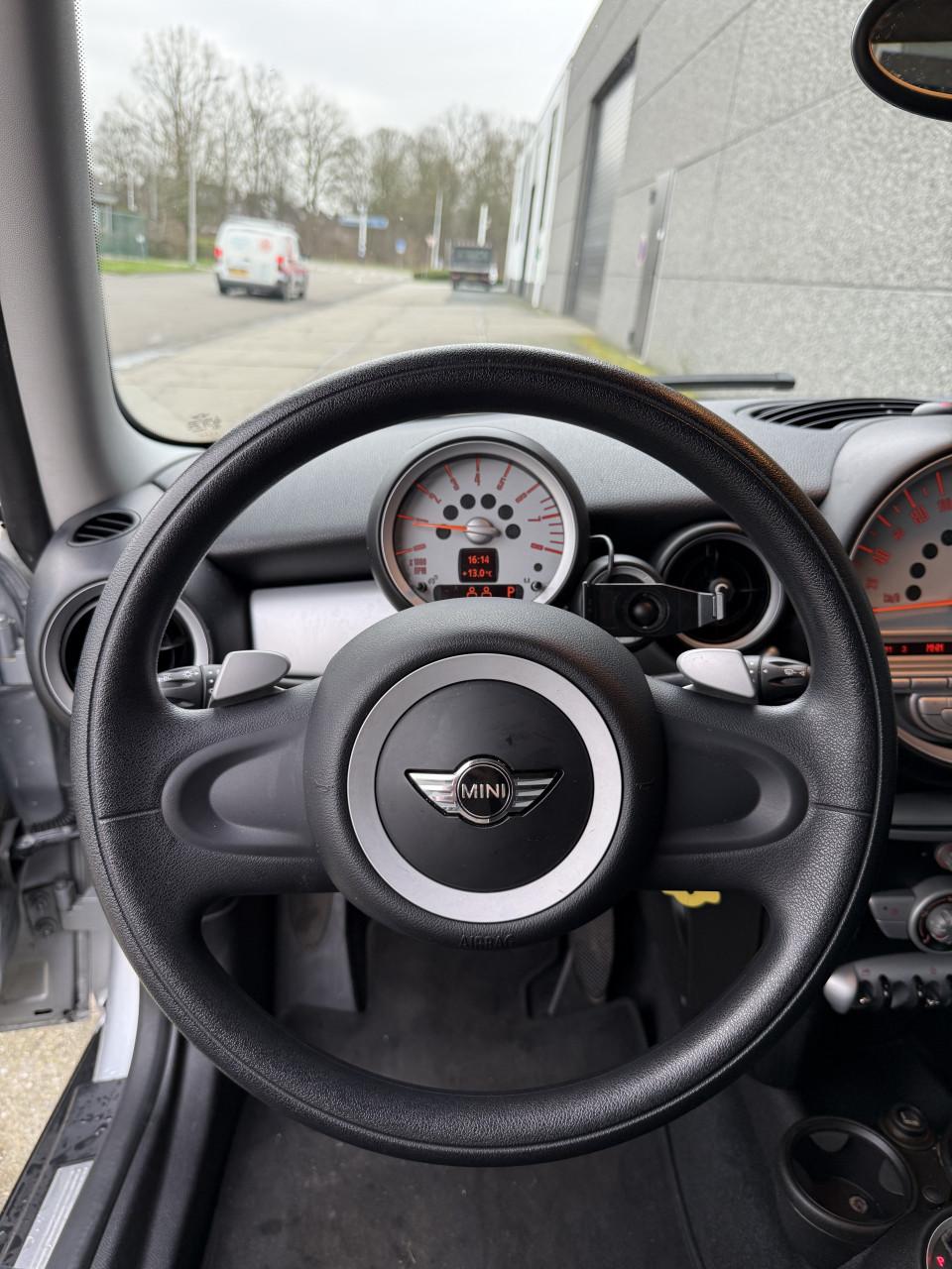 Mini Cooper 1.6 Automaat 114DKM 2008