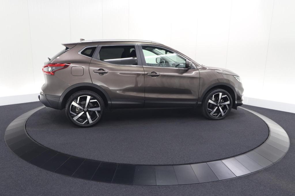 Nissan Qashqai 1.3 dig-t tekna | trekhaak | panoramadak | adaptieve cruise 
