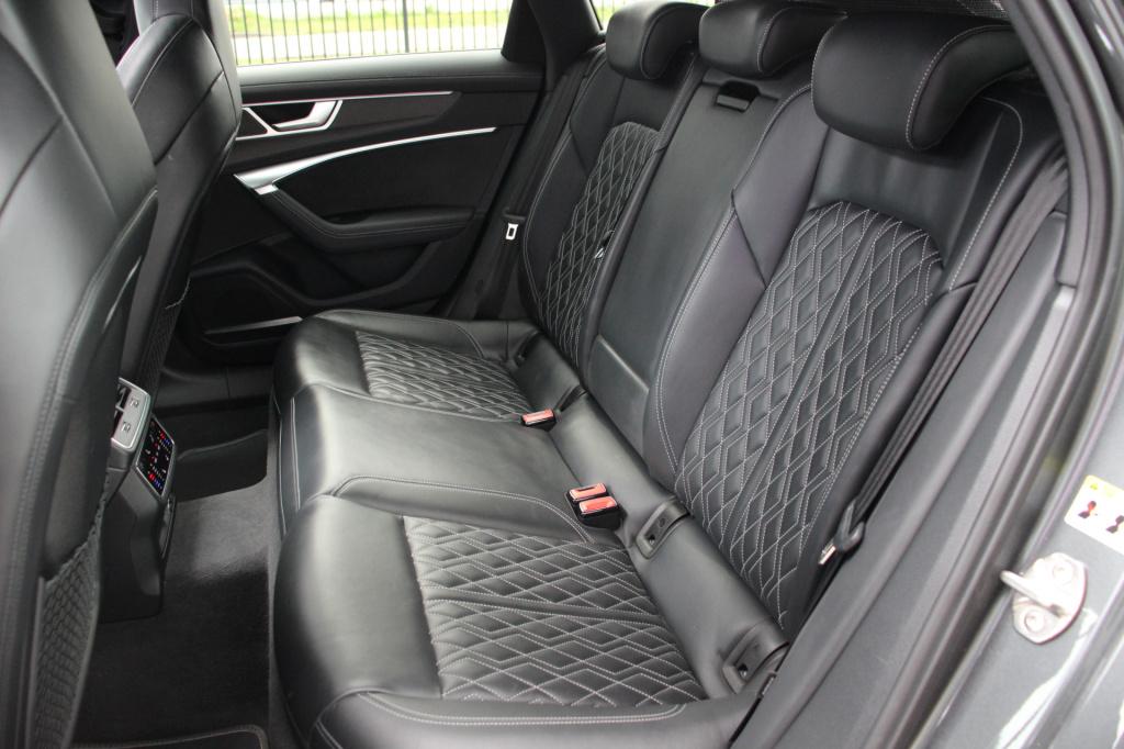 Audi A6 avant 55 tfsi e quattro s competition | rs stoelen | head up | memo