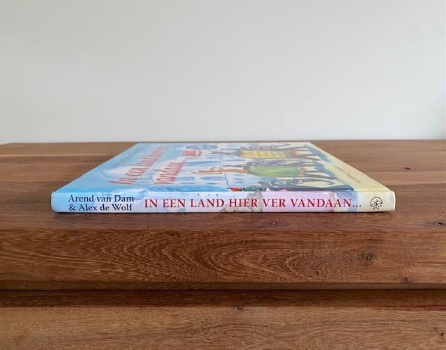 In een land hier ver vandaan | A. van Dam & A. de Wolf