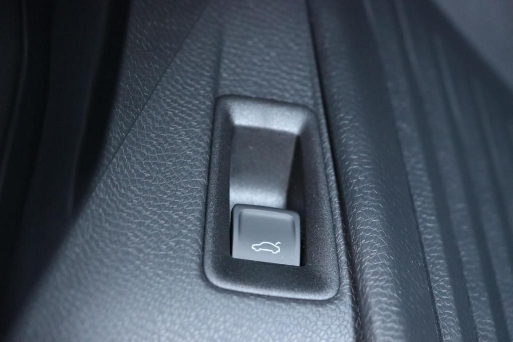 Volkswagen Id.5 pro 77 kwh 204pk | soh 97,8% |
