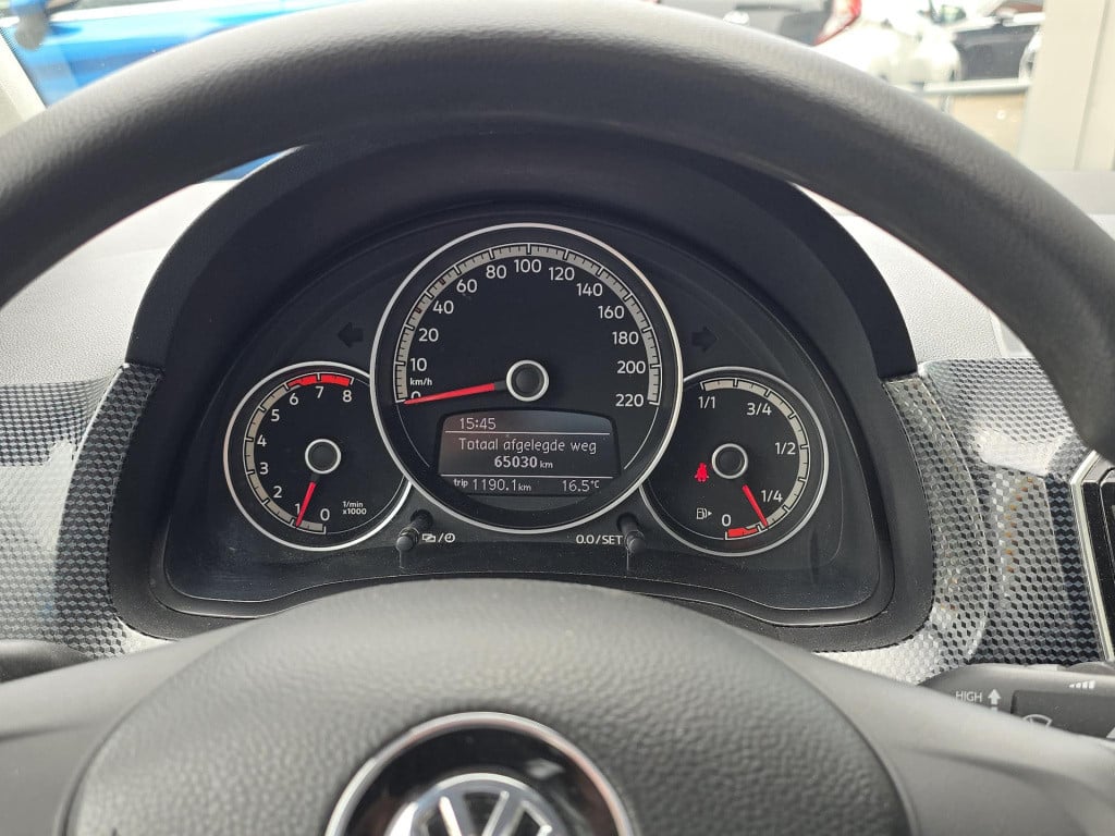Volkswagen UP! 1.0 bmt move up! executive