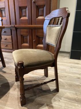 6 eetkamer stoelen eikenhout -totaalprijs 5 euro
