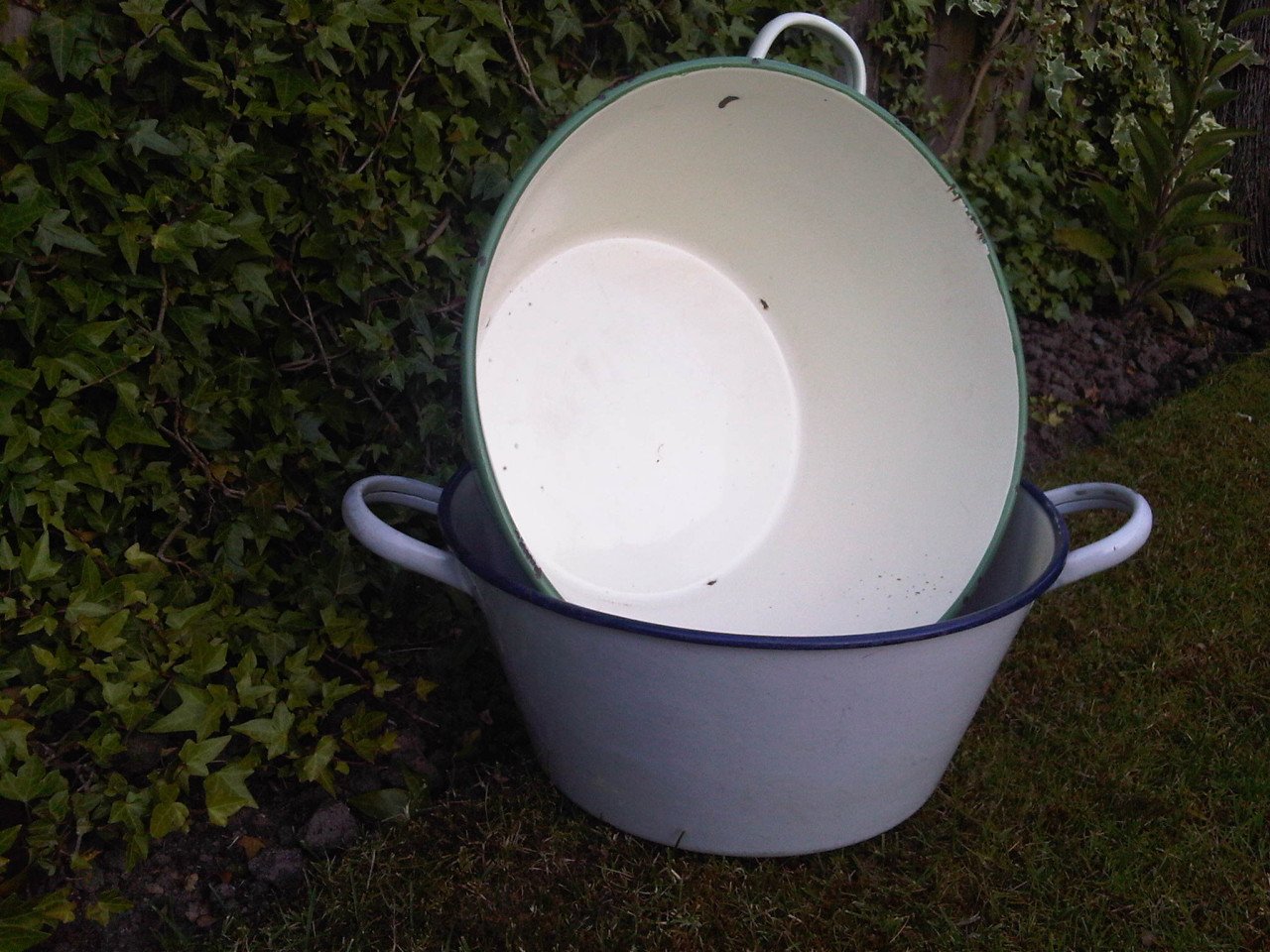 Emaille wasteil / bekken (2st)