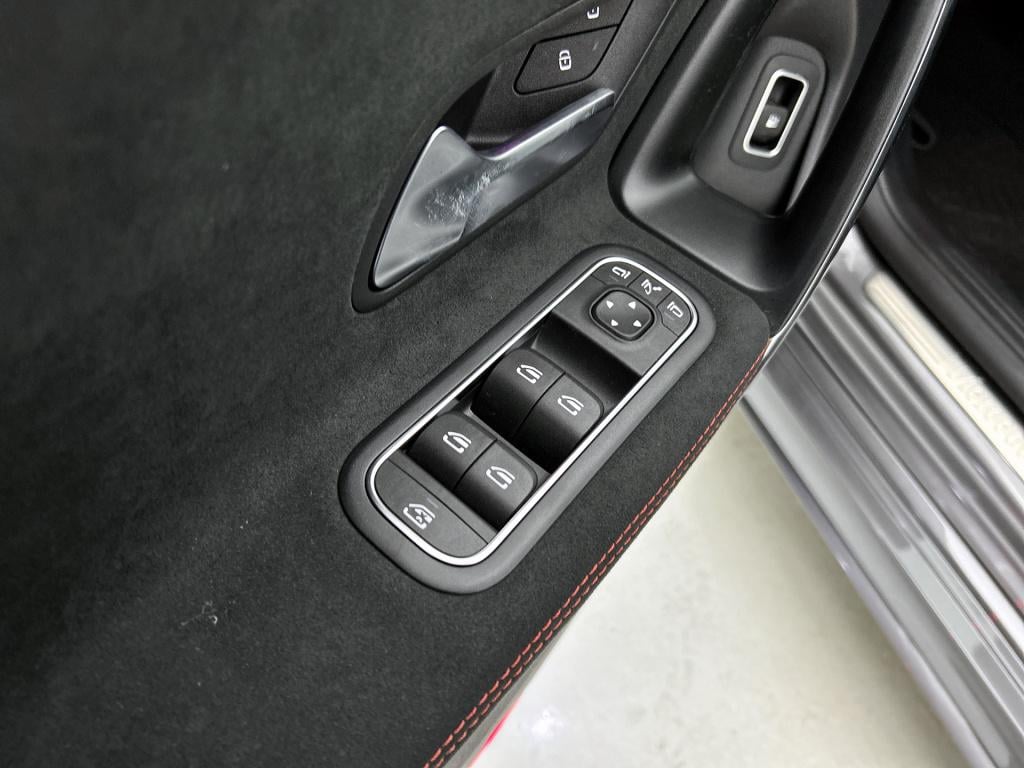 Mercedes-Benz Cla 250 e business solution amg | nightpakket | smartphone in