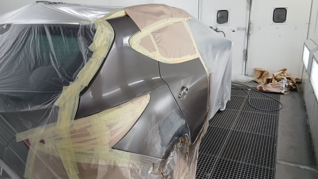 Spuitwerk en schade herstellen