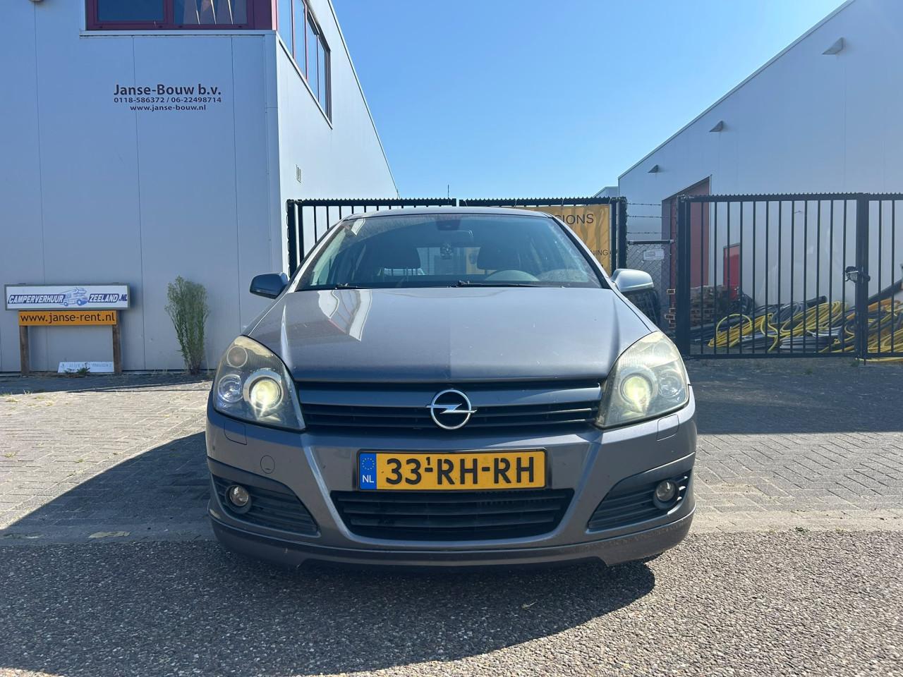 Opel Astra 2.0 T Sport | 245 PK | Nieuw Motorblok | Bi-xenon | CarPlay