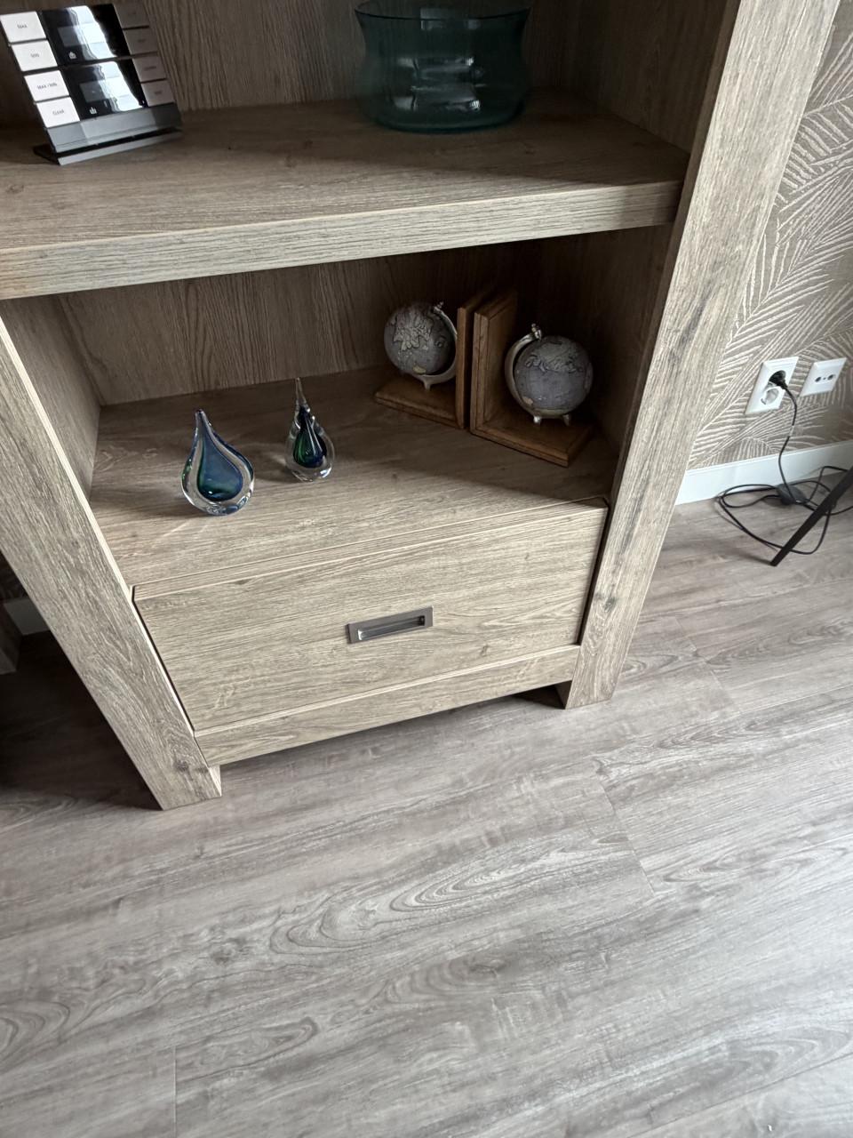 Open kast