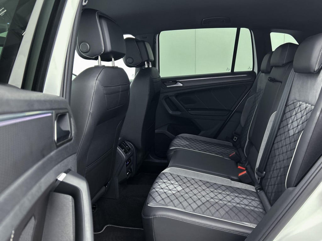 Volkswagen Tiguan 1.4 tsi ehybrid r-line business | automaat | trekhaak | b