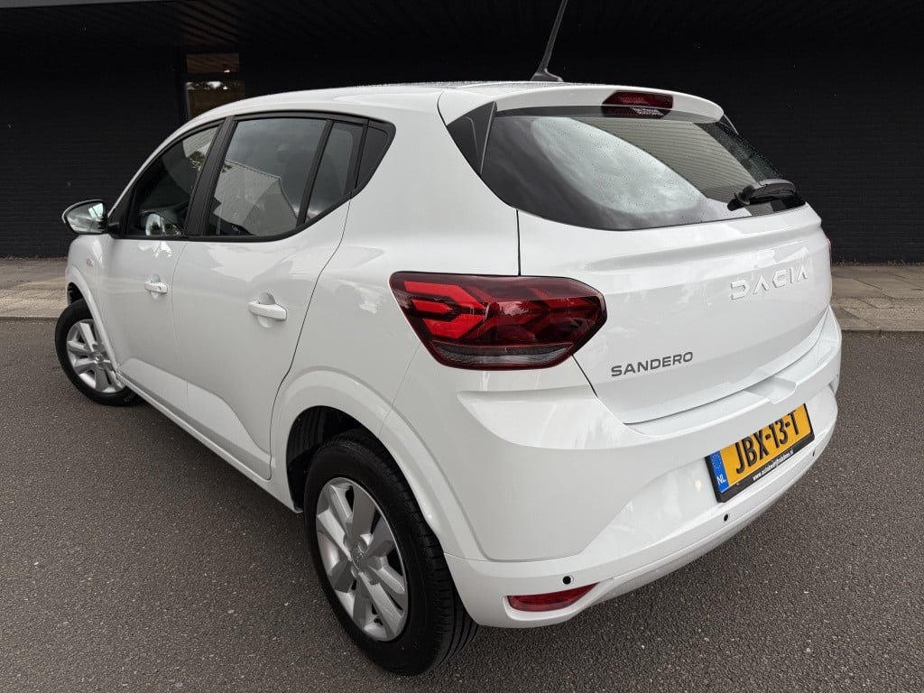 Dacia Sandero 1.0 tce 90 essential // 2024 // 27.000km //