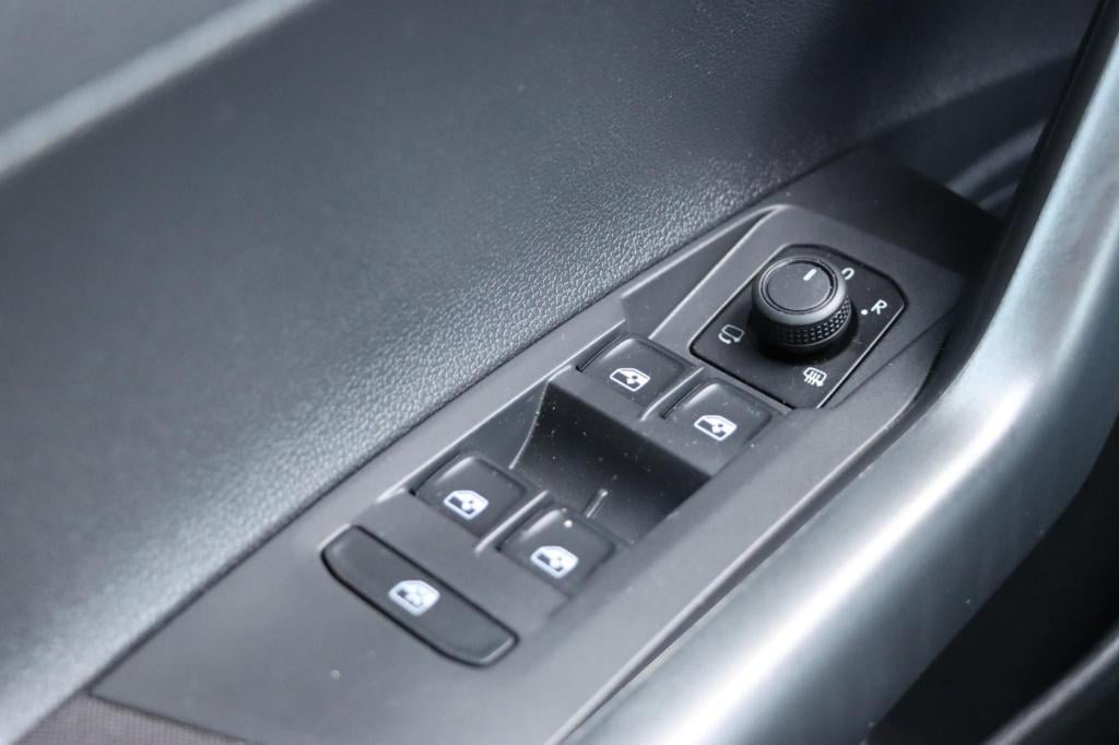 Volkswagen Polo 1.0 tsi life edtion 95pk dsg7 | adaptive | stoelverwarming 