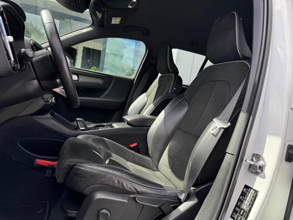 Volvo XC40 1.5 t3 r-design * harman/kardon * trekhaak