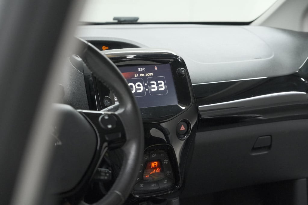 Peugeot 108 1.0 e-vti allure | unieke kilometerstand | camera | climate con